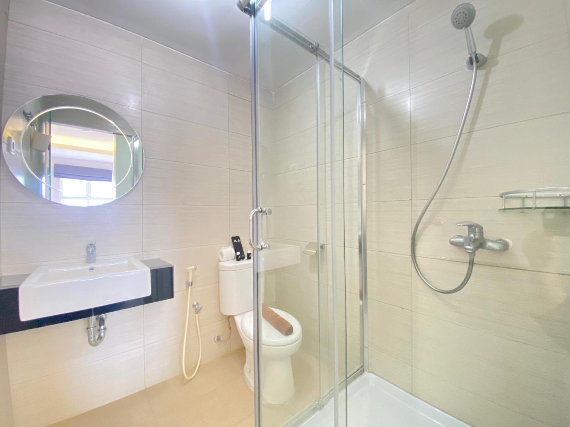 Modern, Cozy And Spacious 3br At Gateway Pasteur By Travelio Apartemen *